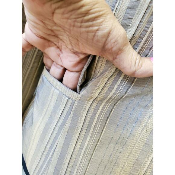 J. Jill Women Tan Polyester & Rayon Three Buttons Single Breasted Blazer Size 4 - Picture 4 of 12